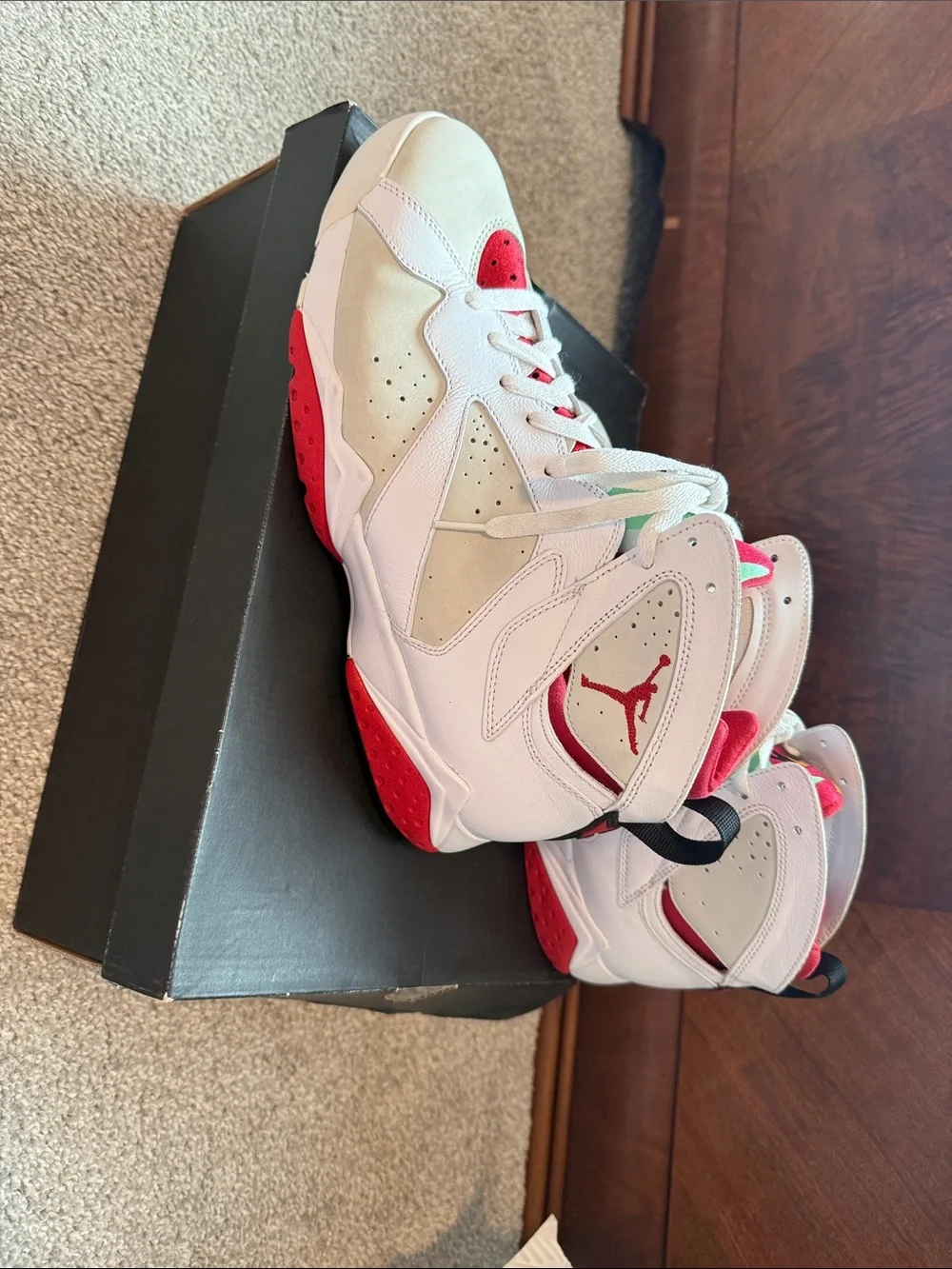 Jordan 7 Retro Hare Sneakers